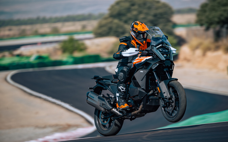 KTM 1390 SUPER ADVENTURE S 2025