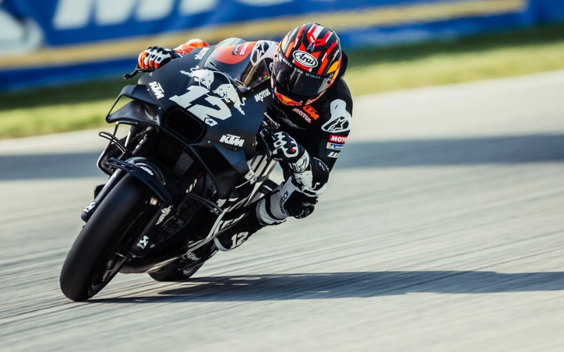 maverick viñales test motogp