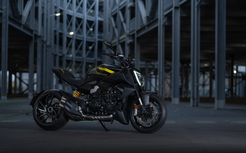 Ducati Diavel V4